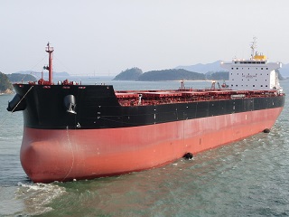 Kamsarmax bulk carrier